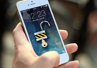 iPhone requires jailbreak for the proper functioning